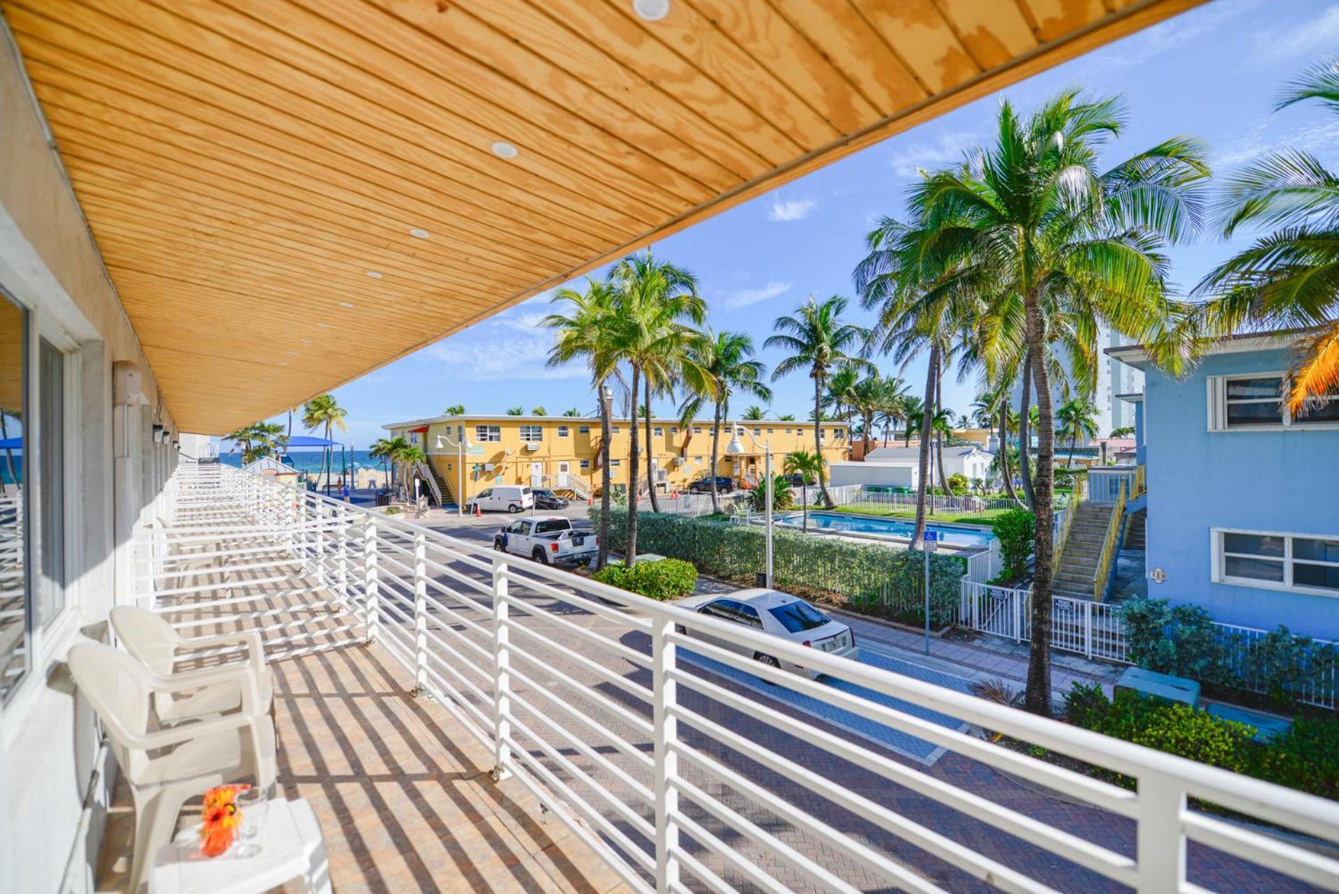 Family Friendly Beach Escape With Pool And Parking - M41 هوليوود المظهر الخارجي الصورة